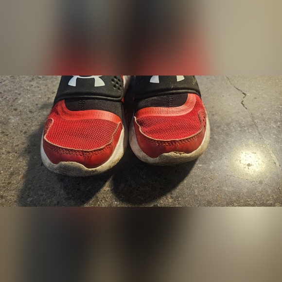 Under armour Boys runplay size 1.5y - Picture 3 of 4